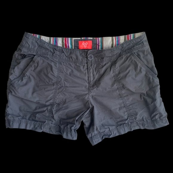 Grey TNA Canvas Shorts - Picture 1 of 2